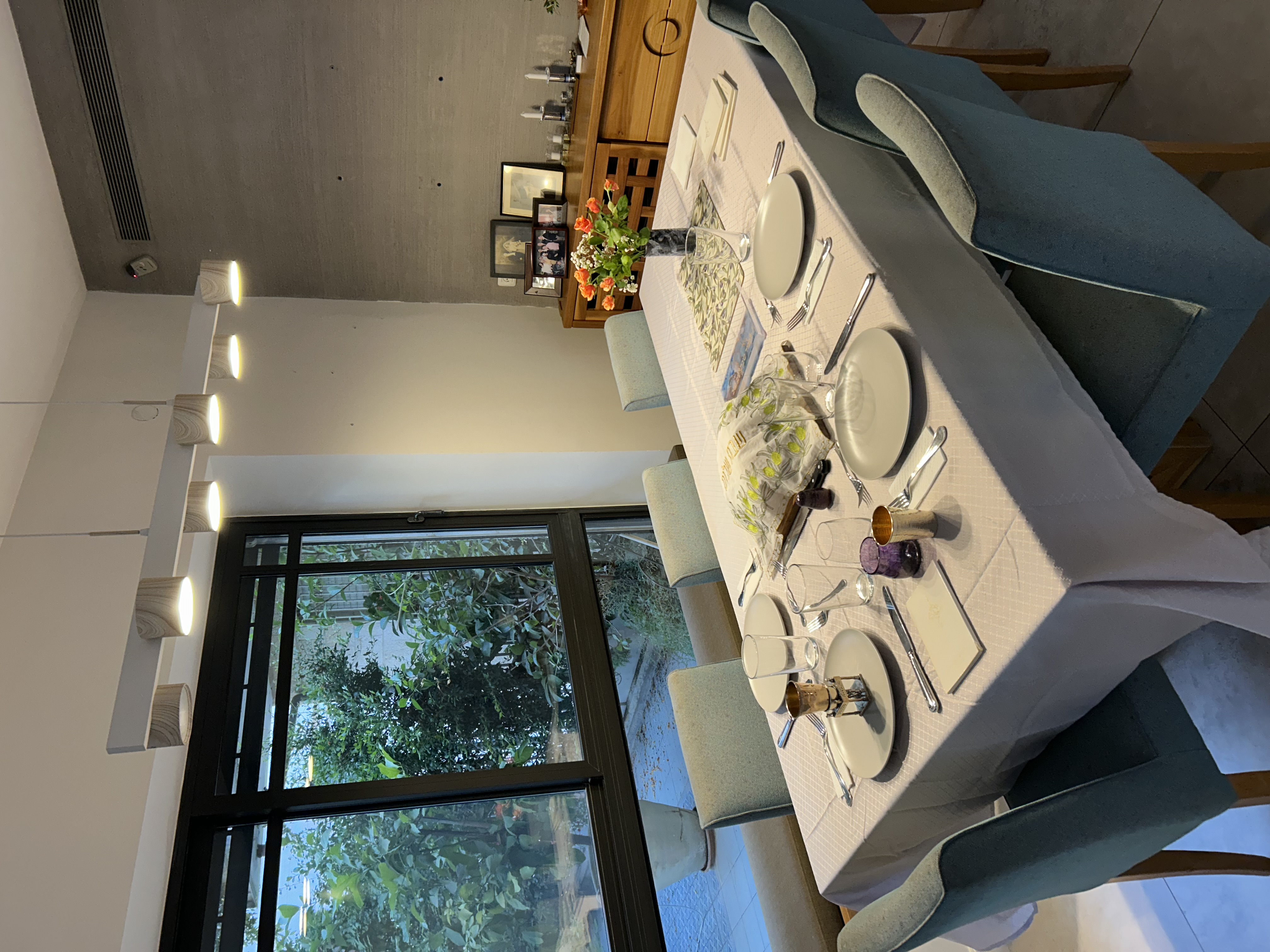 Another beautiful table setting for Shabbat