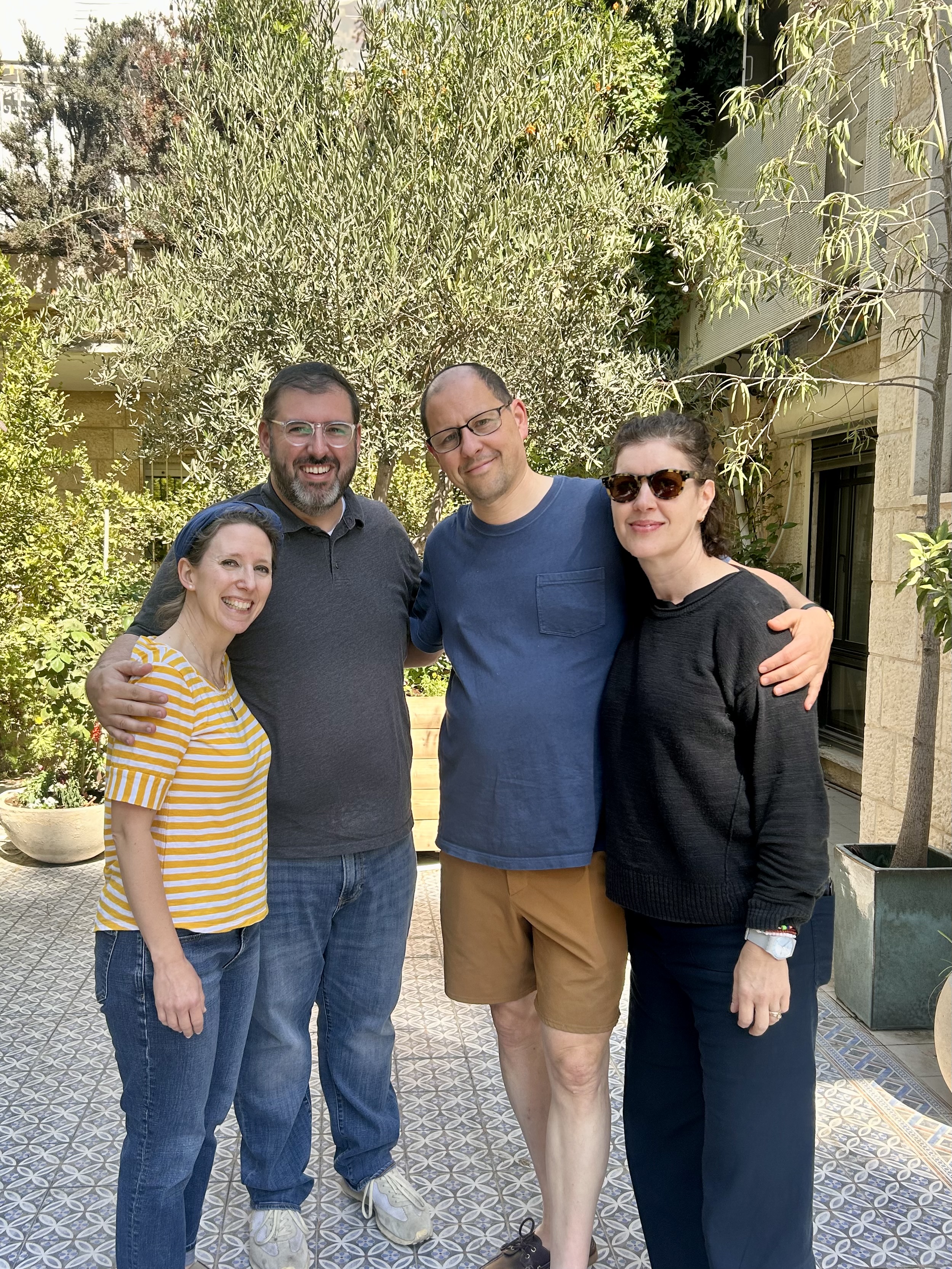 Delighted to have the Sivans for a erev-chag visit!