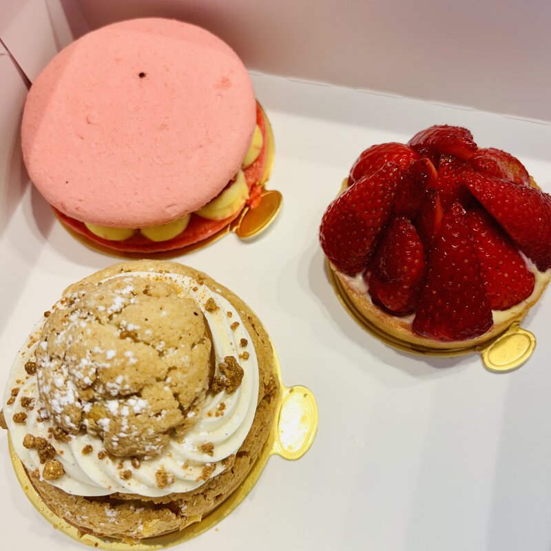 Pre Pesach Patachou pastries!